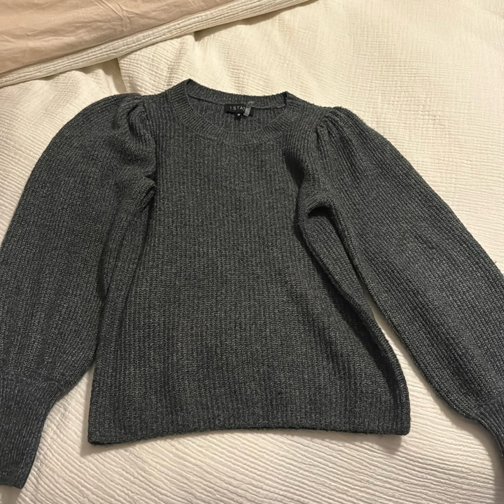1 State Balloon sleeve sweater